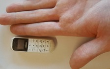 Anh ‘nhức đầu’ vì điện thoại mini tràn lan trong các nhà tù