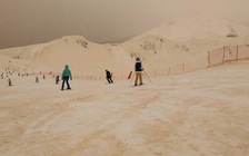 Tuyết màu cam ở Đông Âu có phải là điềm báo tận thế?