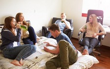 Giới trẻ hay bị cuốn vào các trò chơi nguy hiểm