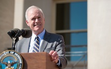 7 tháng, Mỹ thay 3 quyền bộ trưởng quốc phòng