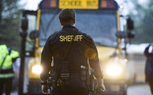 Thay vì điều tra, cảnh sát lại tấn công tình dục cô gái báo án