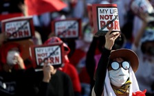 Ba tháng trước ngày cưới, cô gái tự sát vì bị quay lén trong phòng thay đồ