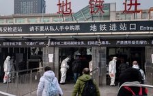 Chạy đua với thời gian điều chế vắc xin chống viêm phổi Vũ Hán