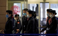 Các hãng hàng không phòng chống viêm phổi cho phi hành đoàn bay đến Trung Quốc