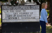 Thẩm phán Mỹ ngăn kế hoạch đưa người nhiễm virus Corona đến cách ly ở Quận Cam