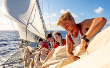 Biến thuyền buồm thành trường học giữa biển khơi