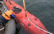 Tàu rô bốt của Nga lần đầu lặn xuống vực sâu nhất thế giới