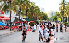 Số ca Covid-19 ở Mỹ tăng kỷ lục, một hạt phải giới nghiêm vô thời hạn