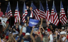 Tổng thống Trump âm tính với Covid-19, tổ chức mít tinh rầm rộ