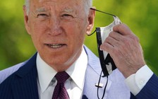 Mỹ nới quy định đeo khẩu trang cho người tiêm vắc xin đủ