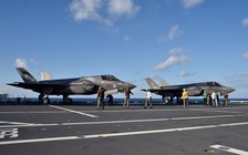 Không quân Ý lần đầu tiên đáp tiêm kích F-35B lên tàu sân bay nước này