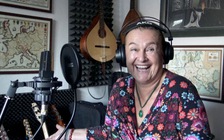 Cố ý nhiễm Covid-19 để đạt miễn dịch, nữ ca sĩ tử vong