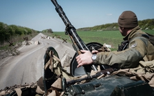 Chiến sự đến tối 1.5: Nga đánh 'rát' miền đông, chủ tịch hạ viện Mỹ đến Kyiv