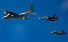 Máy bay tiêm kích Mỹ thị uy rầm rộ trên bầu trời Hoa Đông