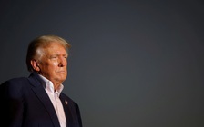 Ông Trump cung cấp lời khai tại tòa trong vụ kiện phỉ báng