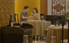 Những nhân viên gương mẫu tập 11: Nguyệt bắt gặp Liên tình tứ với bạn trai