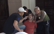 Phim Tiệm ăn dì ghẻ tập 28 VTV3: Vì sao Phillip bị nhóm giang hồ hành hung?