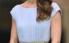 Kate Middleton lại gây choáng khi diện đồ cũ từ 10 năm về trước