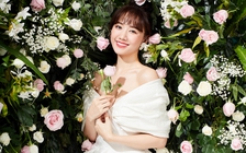 Hari Won diện đầm trễ vai khoe vẻ đẹp quyến rũ