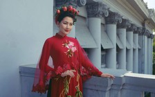 Ngọc Lan đằm thắm, xinh đẹp trong tà áo dài thêu bằng chỉ tơ Pháp