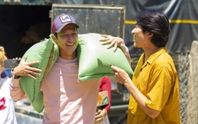 Kiều Minh Tuấn, Huy Khánh lên vùng cao làm từ thiện ngày 8.3