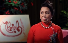 NSND Bạch Tuyết tiết lộ tuổi thơ 'giang hồ': 14 tuổi đã đua xe gắn máy