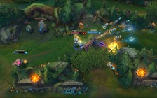 Video LMHT: Có thể bật Đai Lưng và Súng Ngắn Hextech cùng lúc không?