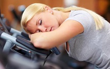 Tác hại của việc uống nước thay cơm để giảm cân