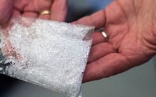 Bắt một DJ vận chuyển 6 kg ma túy đá