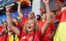 Dọc đường Euro 2016: 'Đừng đưa tôi về nhà...'