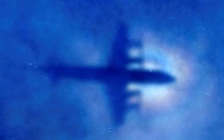Cuộc tìm kiếm máy bay MH370 bị hoãn tới 2 tháng