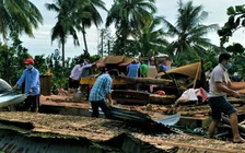 Vĩnh Long: Mưa giông làm sập và tốc mái 75 căn nhà, 1 người tử vong