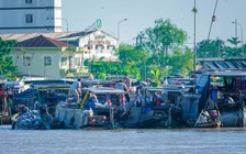 Nới lỏng giãn cách, chợ nổi Cái Răng sôi động trở lại