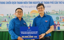 Bí thư Trung ương Đoàn thăm đội tình nguyện làm việc có ích cho nông dân