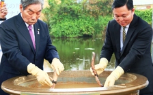 Chủ tịch tỉnh Quảng Nam cùng Thị trưởng Nhật trồng hoa sen Oga ở Điện Bàn