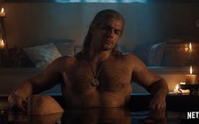 'Superman' Henry Cavill khoe cơ bắp cường tráng trong trailer phim mới