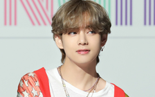 Báo nước ngoài đưa tin fan V (BTS) Việt Nam quyên góp cho đồng bào miền Trung