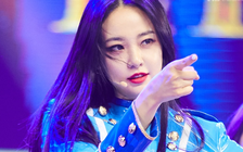 Vóc dáng gợi cảm của tình cũ tin đồn G-Dragon trên sân khấu