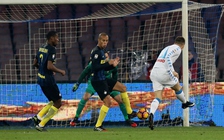 Napoli nhấn chìm tham vọng hồi sinh của Inter Milan