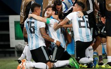 Messi ghi bàn, Argentina lọt vào vòng 16 đội sau chiến thắng nghẹt thở trước Nigeria