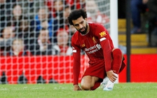 Salah chấn thương làm lu mờ chiến thắng của Liverpool