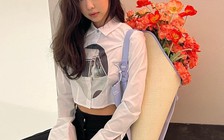 Jennie BlackPink gợi cảm quá đỗi trong ảnh lưng trần eo thon khiến fans phát sốt