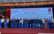 Đại học Tây Đô đón nhận Huân chương Lao động hạng Ba của Chủ tịch nước