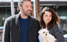 Ben Affleck muốn có con với người tình kém 16 tuổi