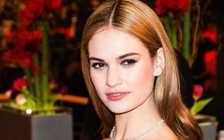 Sau scandal ngoại tình, Lily James rục rịch đóng phim mới về ‘bom sex’ Pamela Anderson