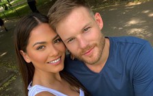 Tân Hoa hậu Hoàn vũ công khai bạn trai sau tin đồn từng kết hôn