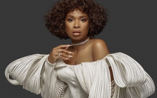 Jennifer Hudson diện váy Công Trí khoe thần thái quyến rũ trên tạp chí