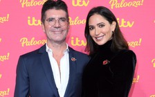 ‘Ông trùm’ Simon Cowell đính hôn với bạn gái lâu năm