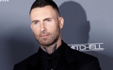 Adam Levine sụp đổ hình tượng vì lùm xùm ngoại tình