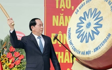 Chủ tịch nước đánh trống khai giảng năm học mới
